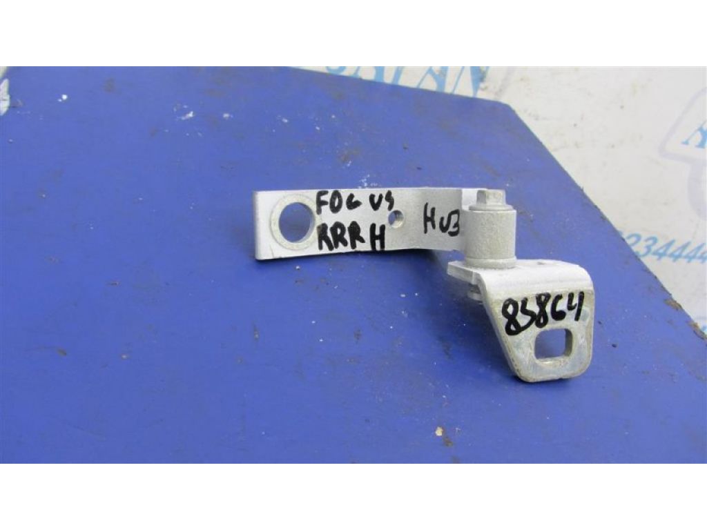 AM5Z-5826802-A | Петля двери нижняя задн. прав. FORD FOCUS 10-18