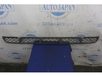 Решітка переднього бампера TOYOTA RAV4 00-05