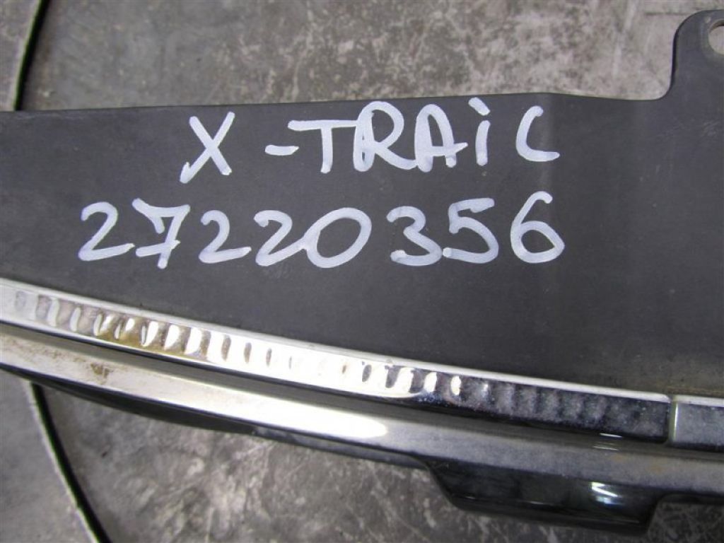 Решетка радиатора NISSAN X-TRAIL T31 07-14 - Фото 2