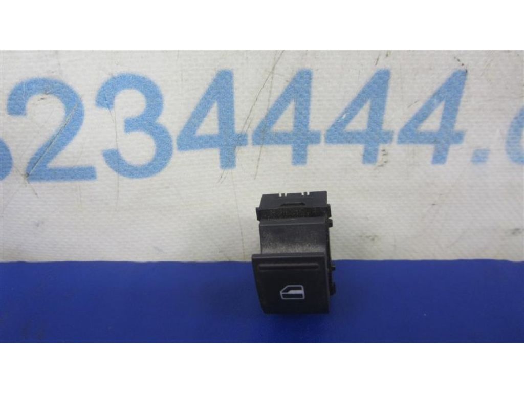 5K0 959 855 | Кнопка стеклоподъемника задн. VOLKSWAGEN JETTA USA 10-17