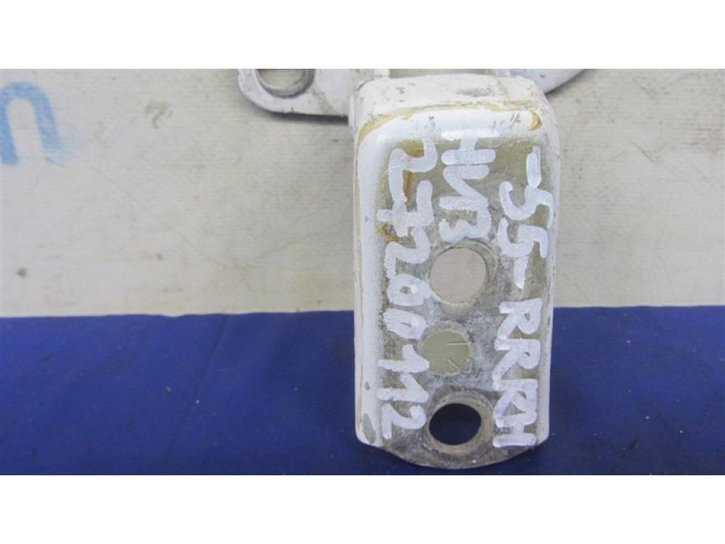 68770-0D071 | Петля двері нижня задн. прав. TOYOTA CAMRY 55 14-17 - Фото 2