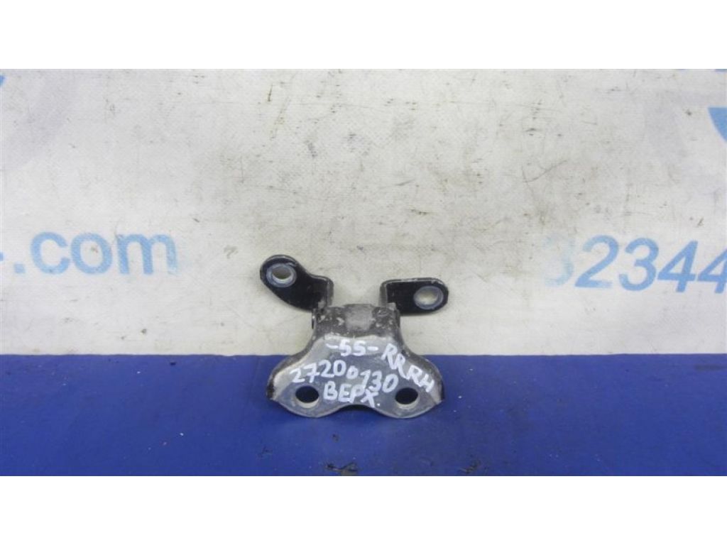 68750-0D061 | Петля двери верхняя задн. прав. TOYOTA CAMRY 55 14-17
