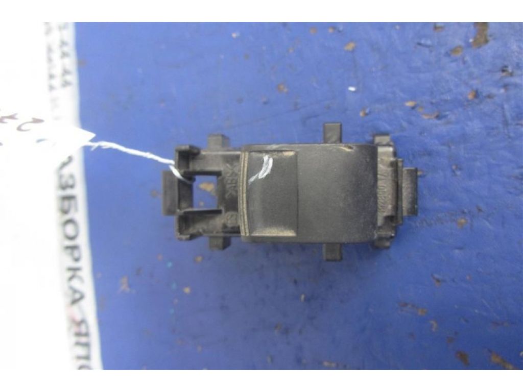 84810-06030 | Кнопка склопідіймача задн. TOYOTA CAMRY 50 12-15 - Фото 3