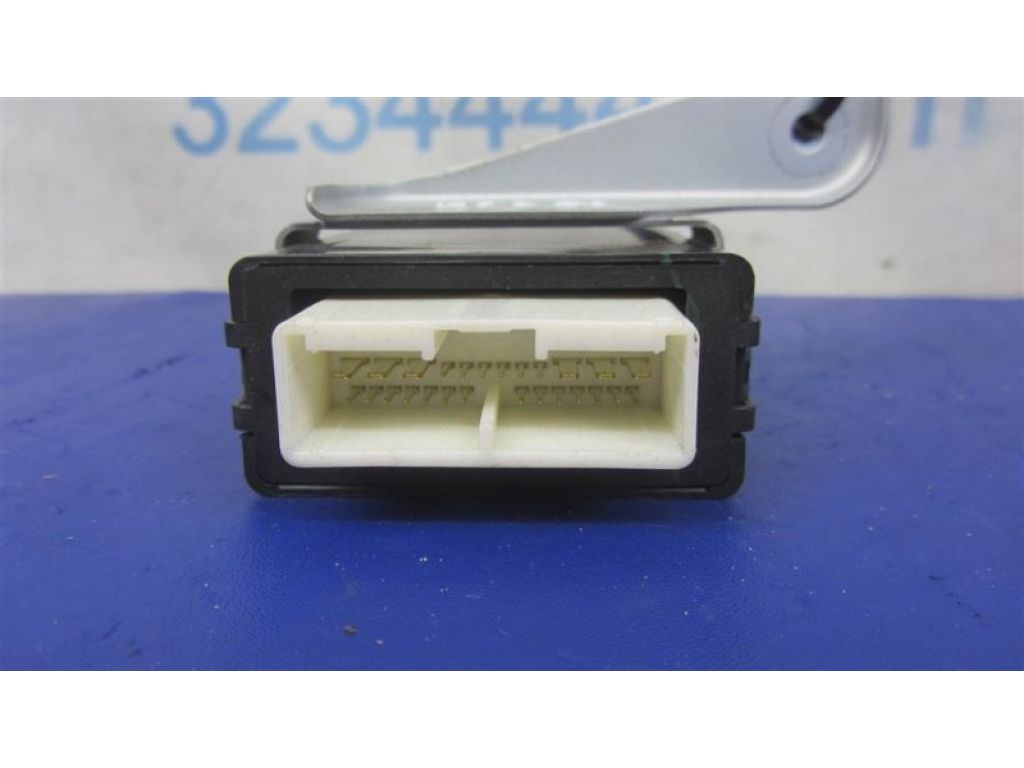 85940-33140 | Блок электронный LEXUS ES350 06-12 - Фото 3