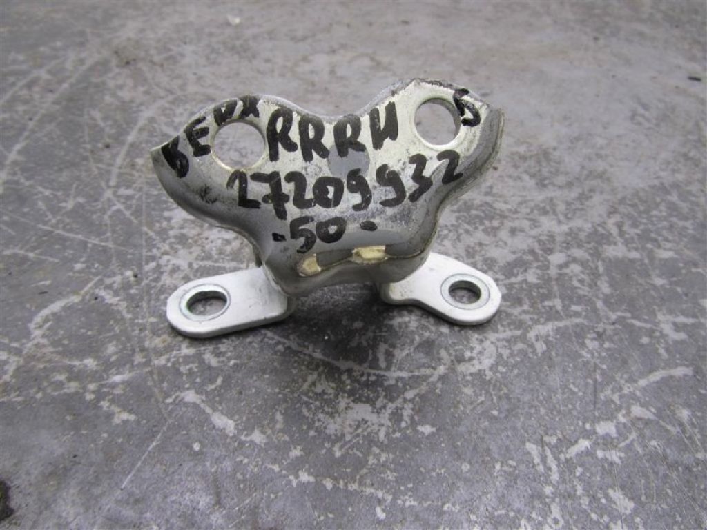 68750-06010 | Петля двери верхняя задн. прав. TOYOTA CAMRY 50 12-15
