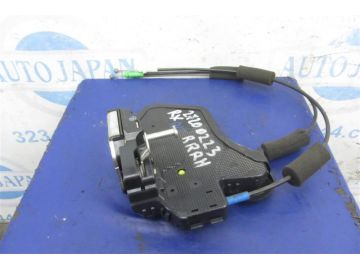 Замок двері задн. прав. LEXUS RX300/330/350/400 03-09