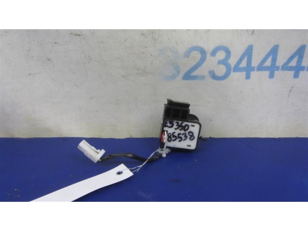 89235-48010 | Кнопка регулировки рулевой колонки LEXUS ES350 06-12 - Фото 3