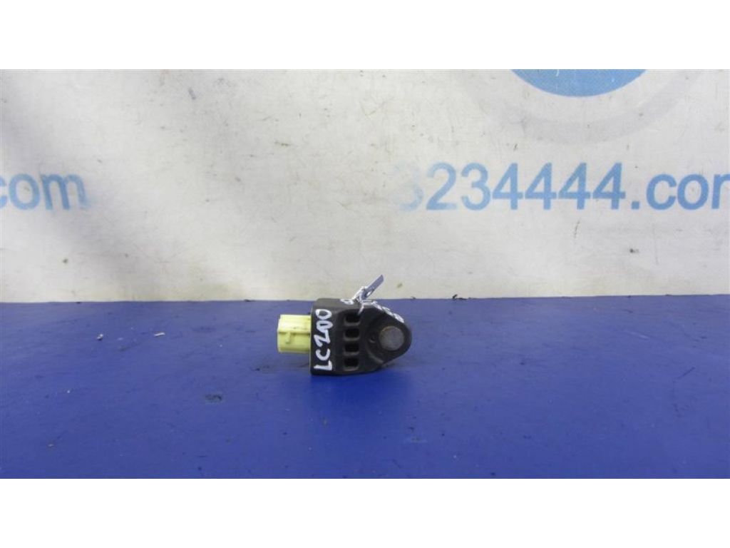 89173-74040 | Датчик удару TOYOTA LAND CRUISER 200 08-21