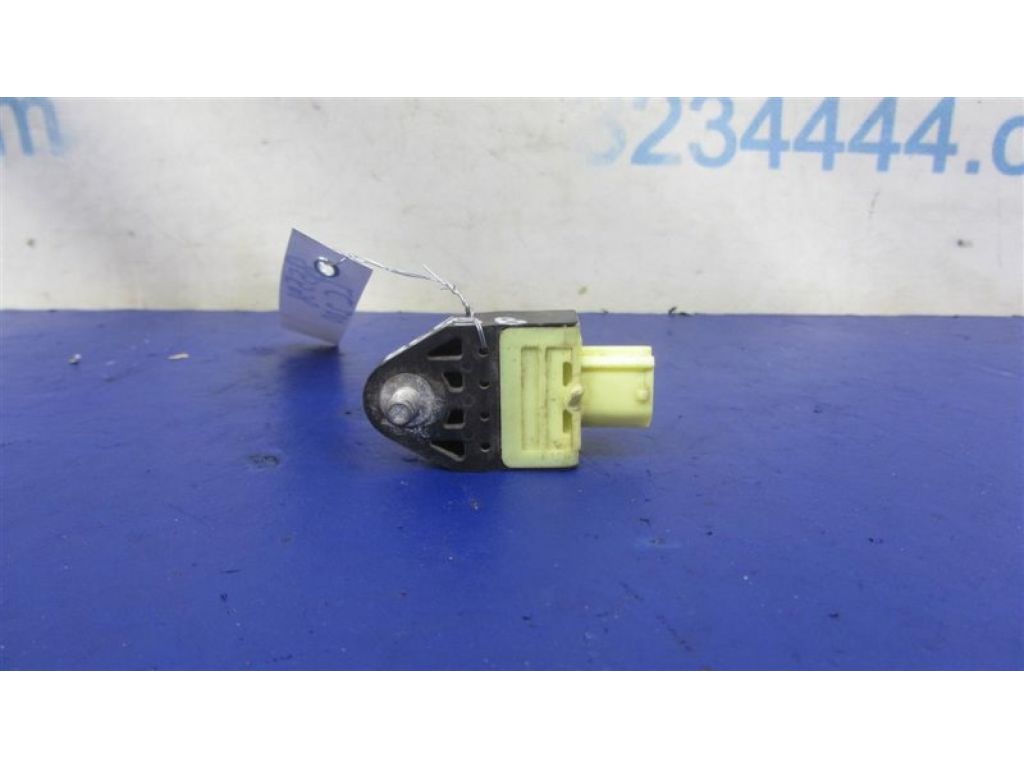 89173-74040 | Датчик удару TOYOTA LAND CRUISER 200 08-21 - Фото 3