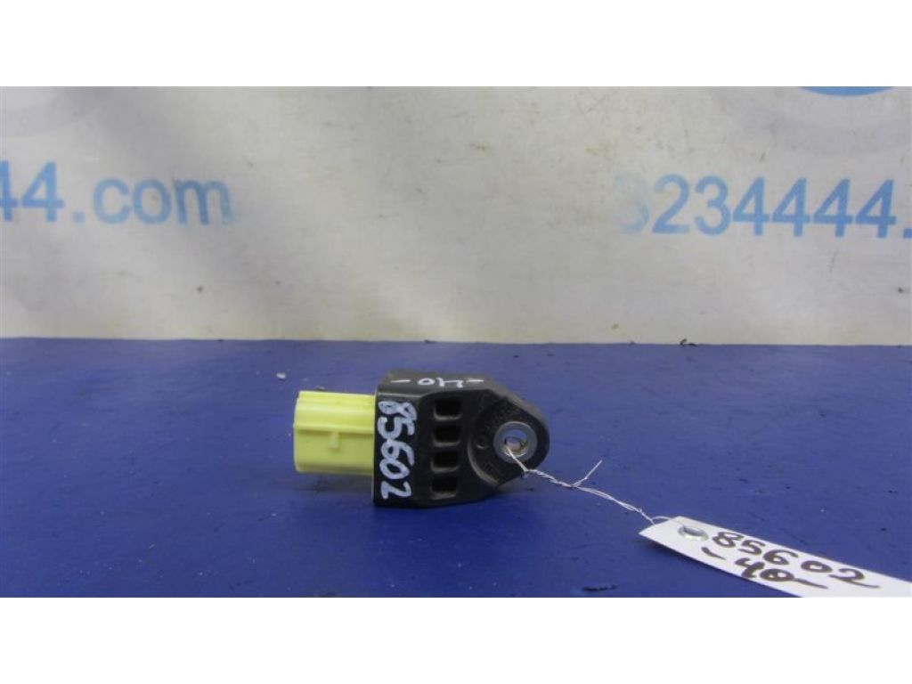 89831-42010 | Датчик удара TOYOTA CAMRY 40 06-11
