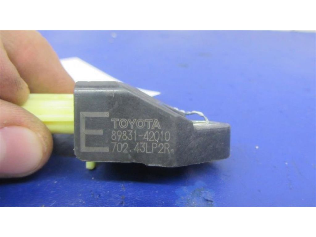 89831-42010 | Датчик удара TOYOTA CAMRY 40 06-11 - Фото 5