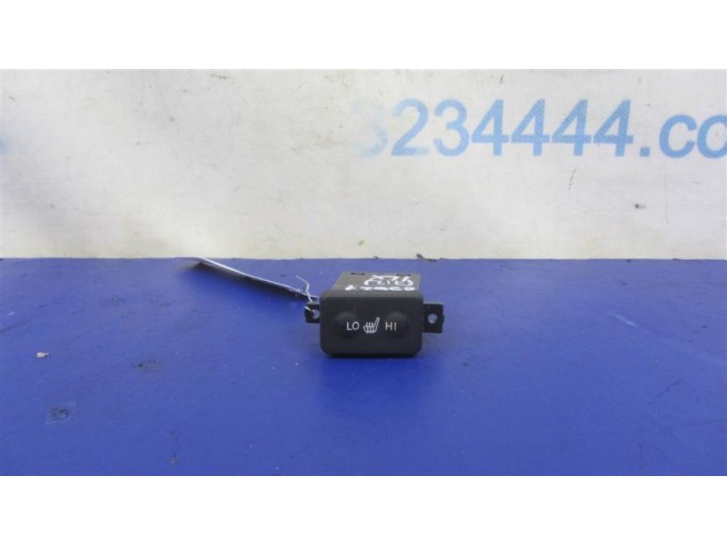 35600-TX6-003 | Кнопка обогрева сидений прав. ACURA ILX 12-16