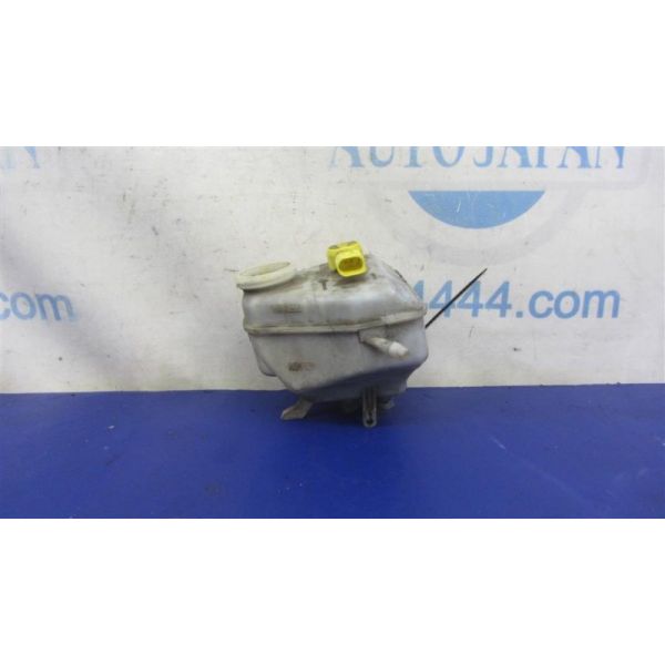Бачок головного гальмівного циліндра VOLKSWAGEN TOUAREG 02-10 2H0 611 303