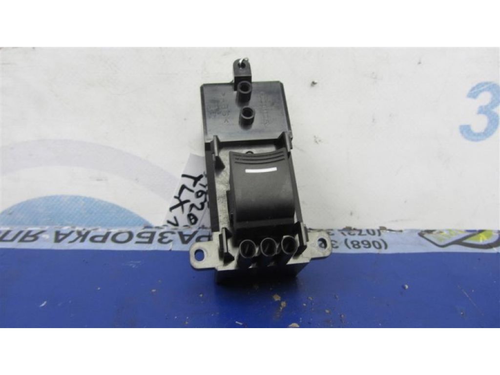 35770-TZ3-A01 | Кнопка склопідіймача задн. прав. ACURA TLX 17-20