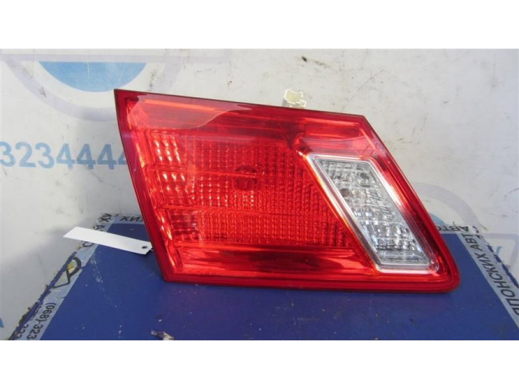 81591-33150 | Фонарь внутренний задн. лев. LEXUS ES350 06-12