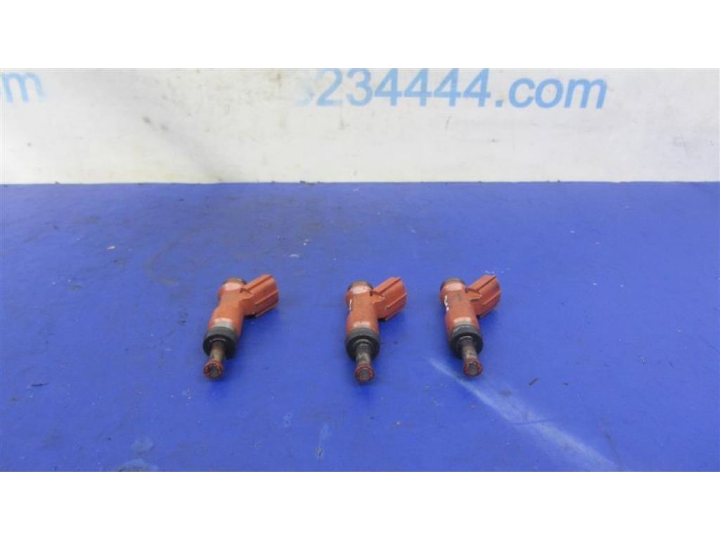 23209-31050 | Форсунка паливна LEXUS RX300/330/350/400 03-09