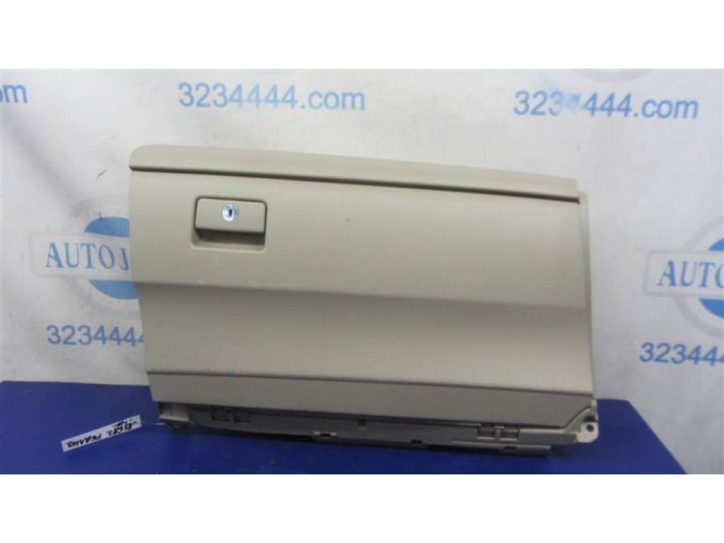 55303-06040-E0 | Бардачок TOYOTA CAMRY 40 06-11