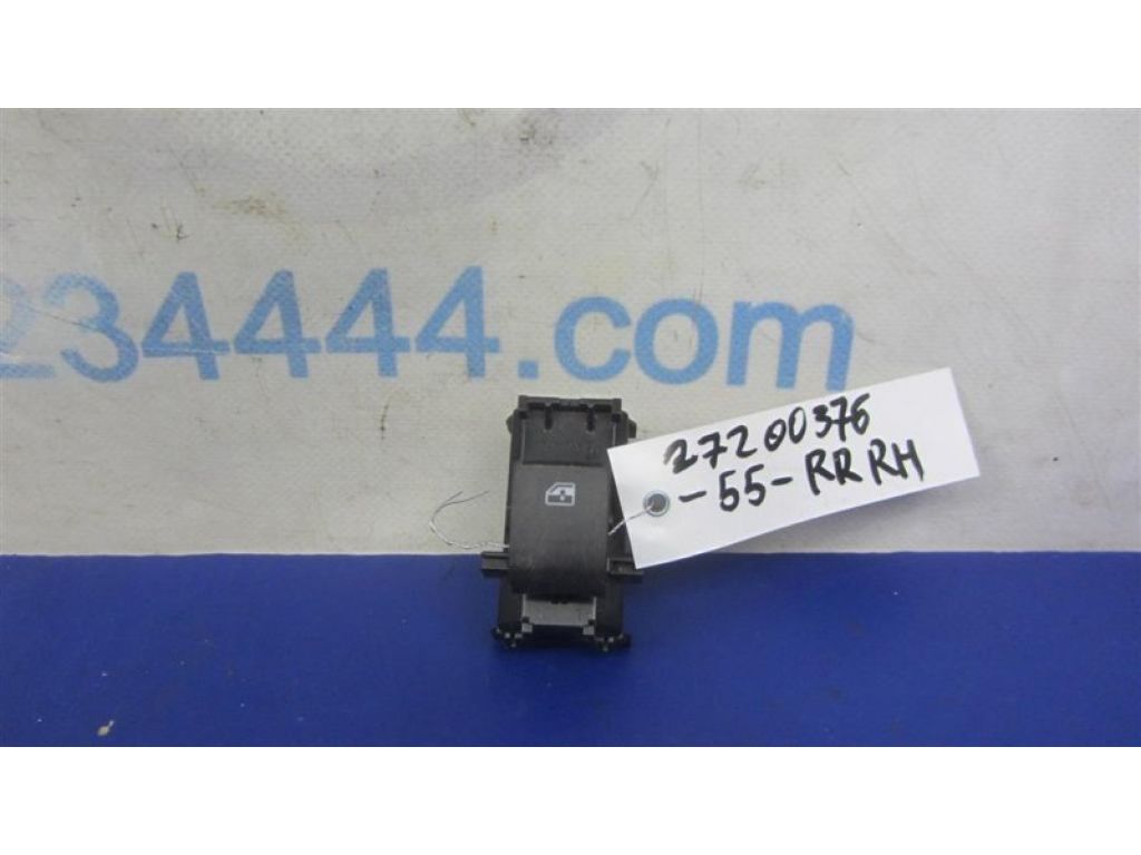 Кнопка склопідіймача задн. TOYOTA CAMRY 55 14-17