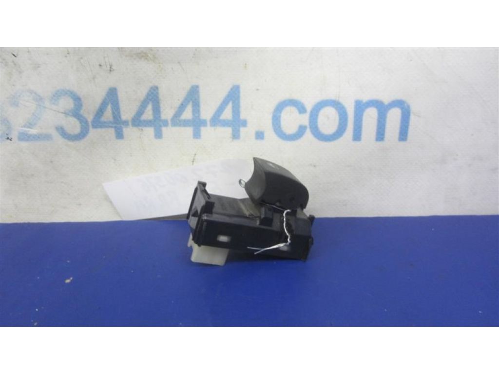 Кнопка склопідіймача задн. TOYOTA CAMRY 55 14-17 - Фото 4