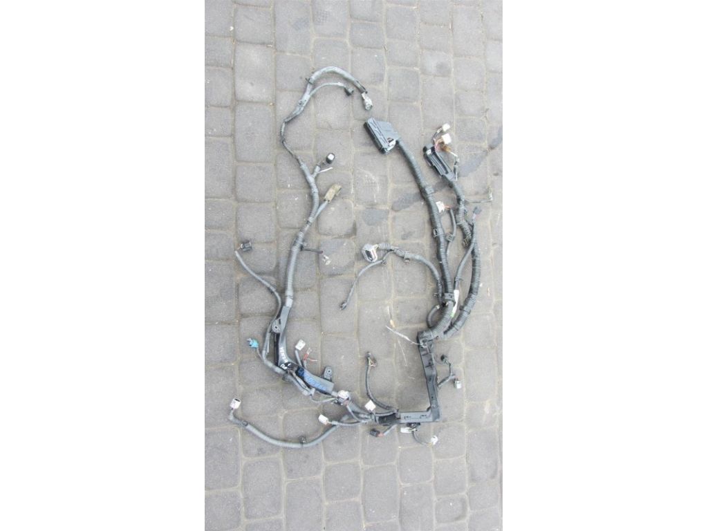82121-0T040 | Проводка подкапотная TOYOTA VENZA 09-16