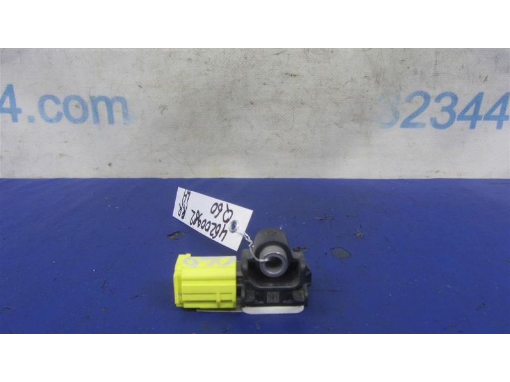 98830-3JA8A | Датчик удара задн. прав. INFINITI Q60 16-20