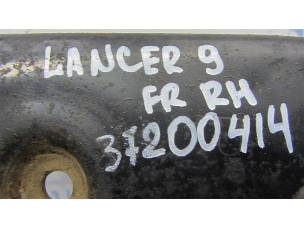 MR403420 | Рычаг передней подвески нижний прав. MITSUBISHI LANCER IX 9 03-07 - Фото 2