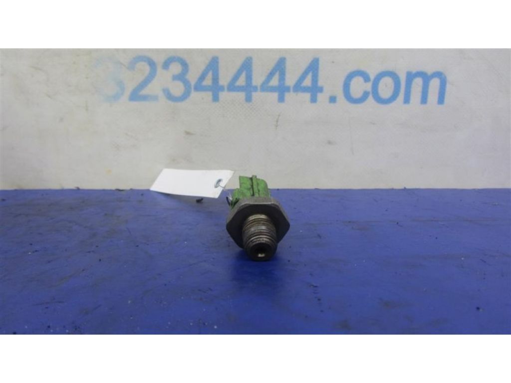 LF01-18-501 | Датчик тиску олії ДВЗ MAZDA CX-7 06-12 - Фото 3