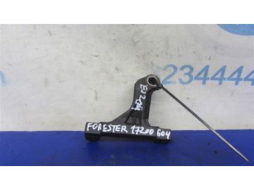 Кронштейн компрессора кондиционера SUBARU FORESTER SG 02-07