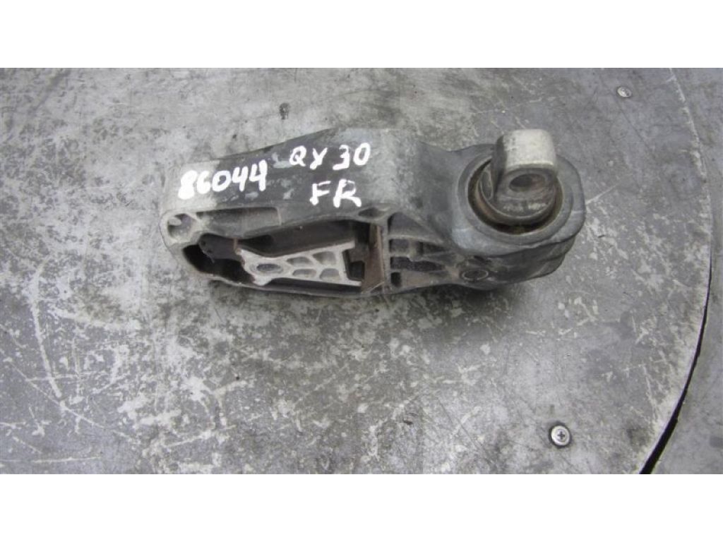 11360-5DA0A | Подушка двигуна нижня лів. INFINITI QX30 16-20