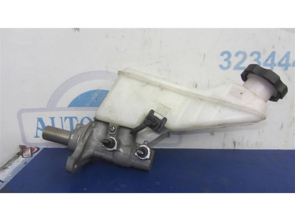 58510-F2400 | Головний гальмівний циліндр HYUNDAI ELANTRA AD 16-