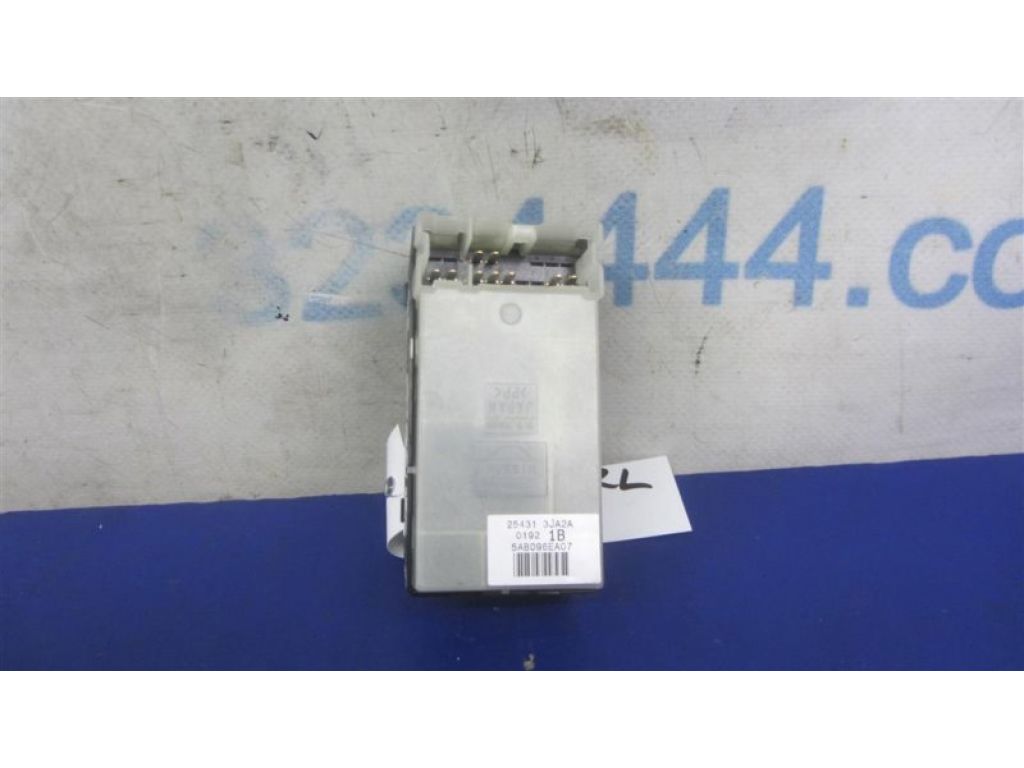 25431-3JA1A | Кнопка склопідіймача задн. лів. INFINITI QX60/JX35 12-20 - Фото 3