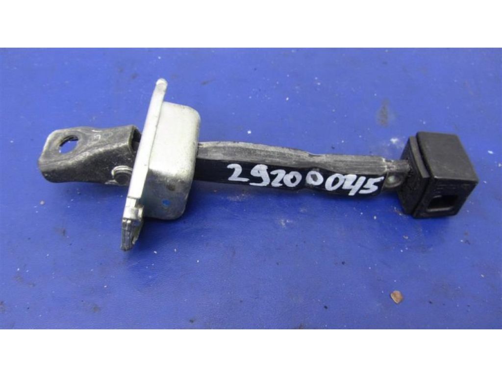 5702A079 | Ограничитель двери передн. лев. MITSUBISHI LANCER X 10 07-15