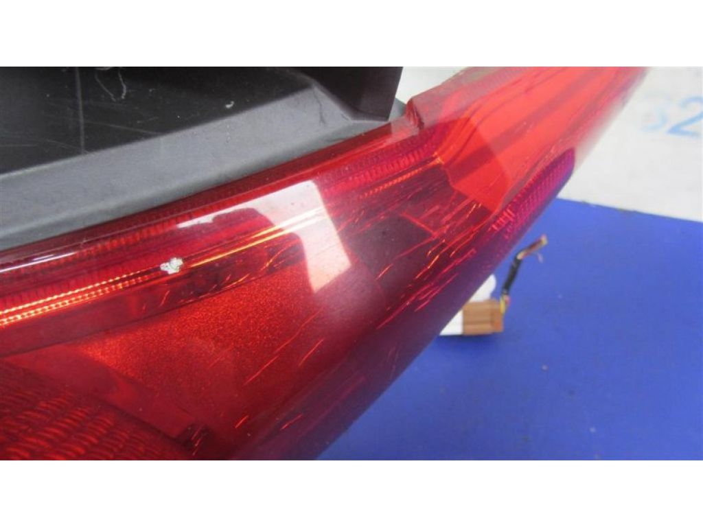 DM5Z-13405-E | Фонарь наружный задн. лев. FORD FOCUS 10-18 - Фото 2