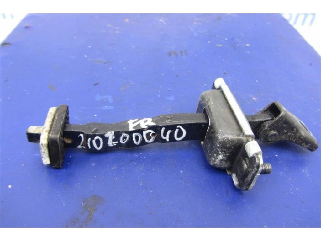 79390-F2000 | Обмежувач дверей передн. прав. HYUNDAI ELANTRA AD 16-