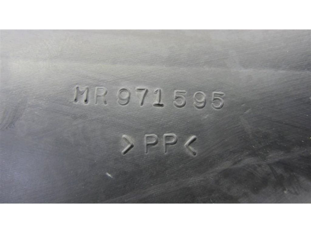 MR971595 | Повітрозабірник MITSUBISHI OUTLANDER 03-07 - Фото 4