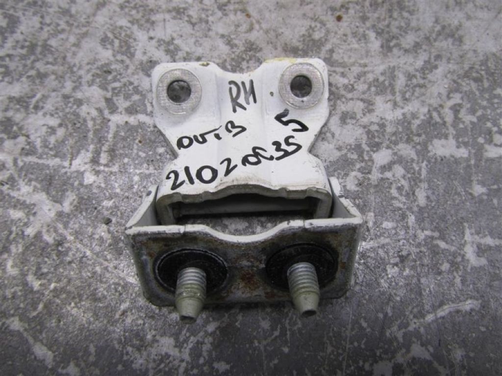 60870AG00A9P | Петля кришки багажника прав. SUBARU OUTBACK 09-14 BR