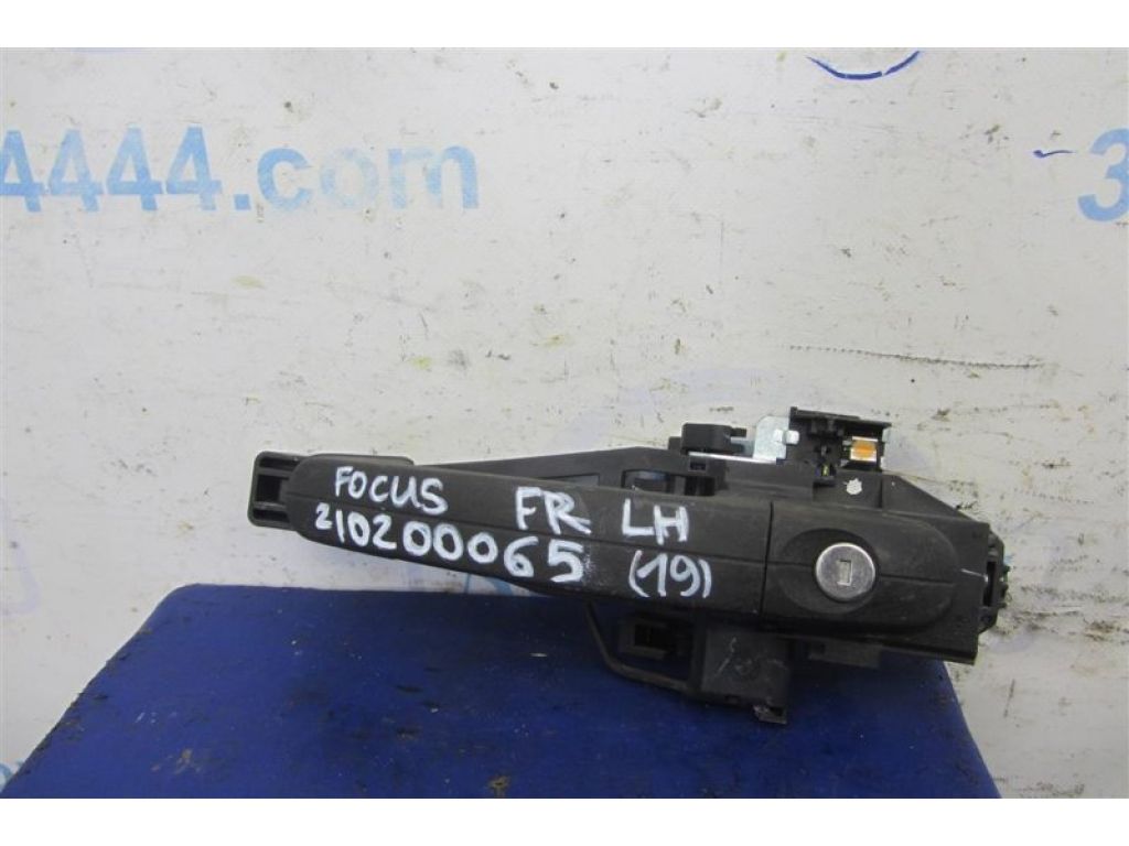 CV6Z-5422404-CA | Ручка двери наружная передн. лев. FORD FOCUS 10-18