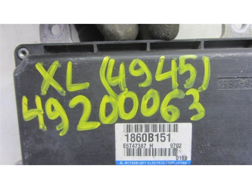 1860B151 | Блок керування двигуном MITSUBISHI OUTLANDER XL 05-13 - Фото 2