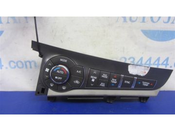 Блок управления печкой TOYOTA SIENNA 11-16