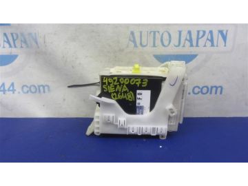 Блок комфорту TOYOTA SIENNA 11-16