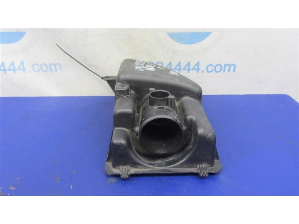 LF8J-13-Z01A | Корпус повітряного фільтра MAZDA 3 BL 09-13 - Фото 7