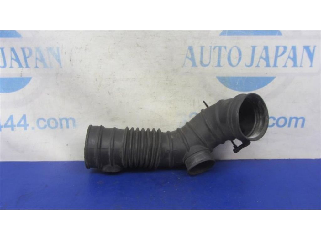 1505A394 | патрубок повітряного фільтра MITSUBISHI GALANT 03-12