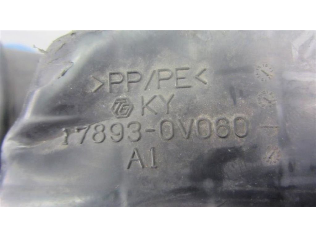 17881-0V070 | Патрубок воздушного фильтра TOYOTA CAMRY 50 12-15 - Фото 5