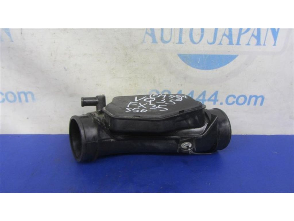 16576-EG000 | патрубок повітряного фільтра INFINITI M35/M45 04-10