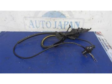 Датчик ABS передн. прав. TOYOTA SIENNA 11-16