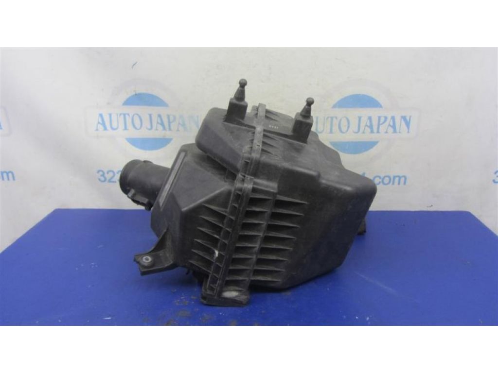 16500-EG010 | Корпус воздушного фильтра INFINITI M35/M45 04-10 - Фото 3