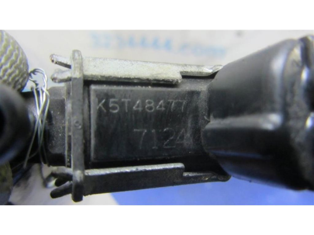 MR988075 | Клапан электромагнитный (вакуумный) MITSUBISHI OUTLANDER XL 05-13 - Фото 4