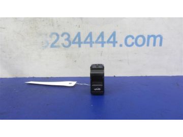 Кнопка открывания багажника внутренняя INFINITI M35/M45 04-10