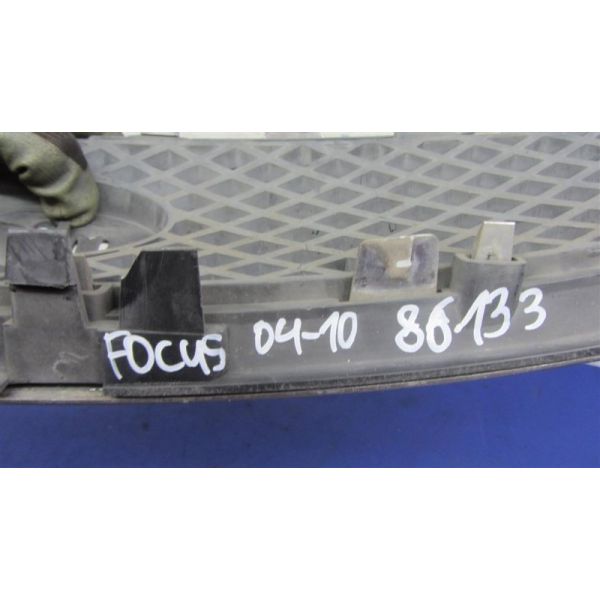 Решітка радіатора FORD FOCUS 04-11 5S4Z-8200-BAC — 2