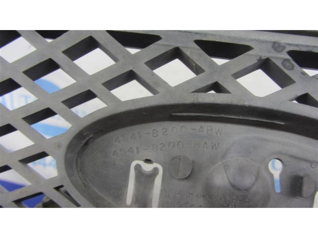 5S4Z-8200-BAC | Решетка радиатора FORD FOCUS 04-11 - Фото 3